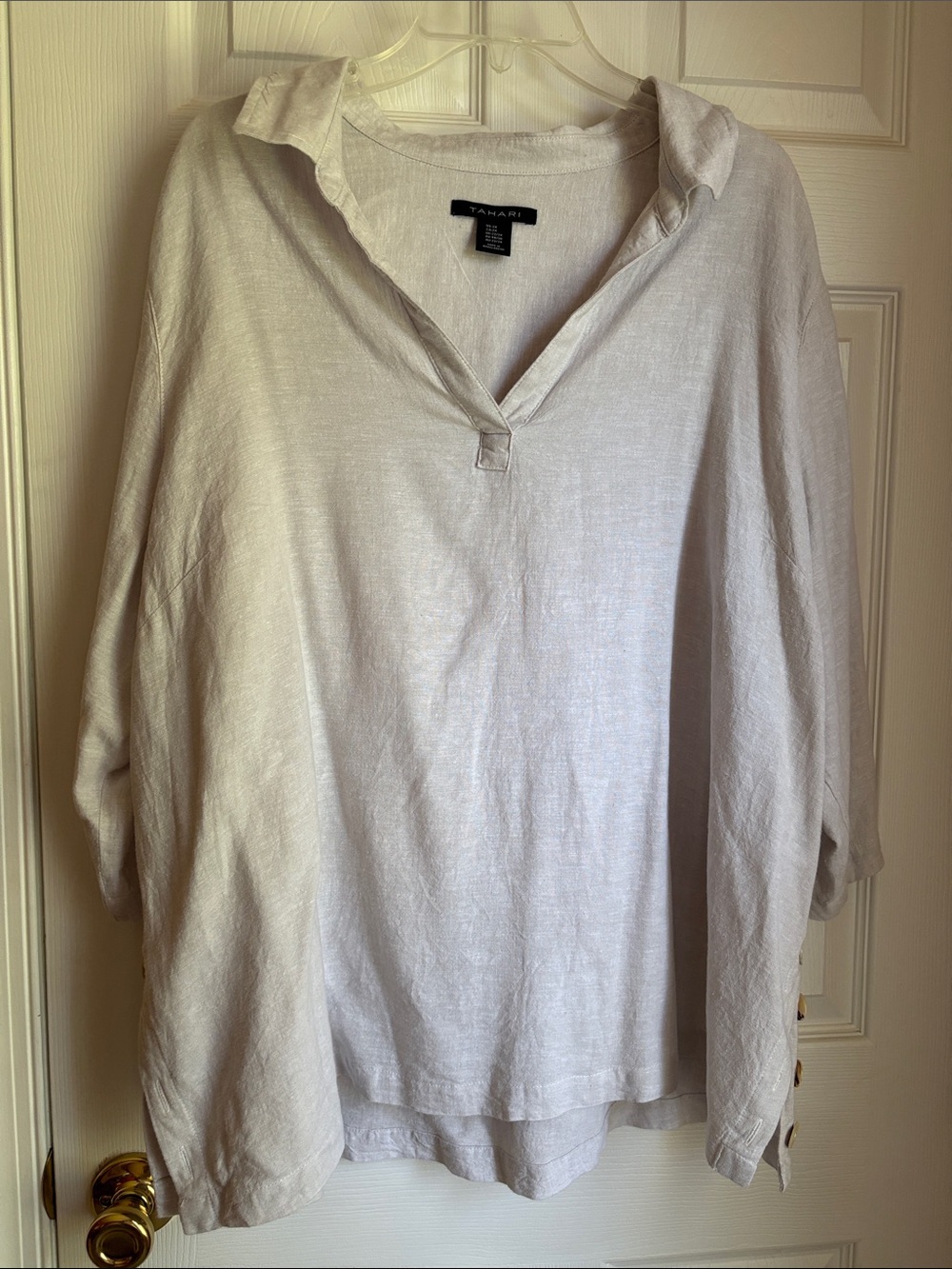 Tahari Cream Linen-Blend Collared V-Neck Tunic